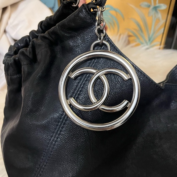 Authentic Chanel Coco Cabas tote bag - Picture 10 of 16